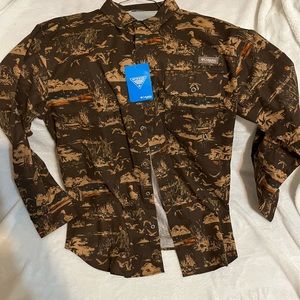 Columbia PHG long sleeve shirt. NWT